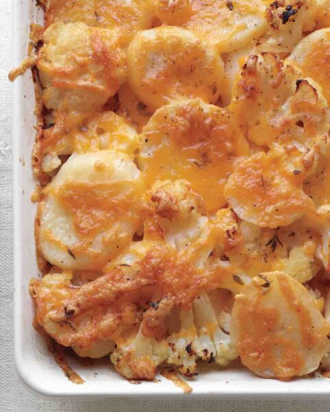 potato-cauliflower-cheddar-bake-med109000_vert